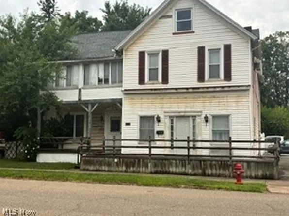 429 Columbia St, Leetonia, OH 44431