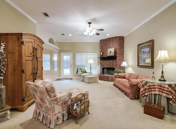5th image of 8906 Hickory Hill Dr