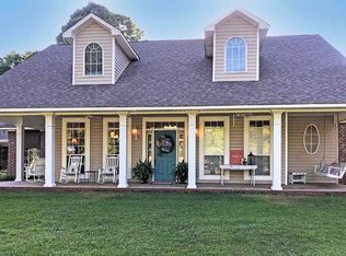 5425 Hunters Ln, Texarkana, AR 71854