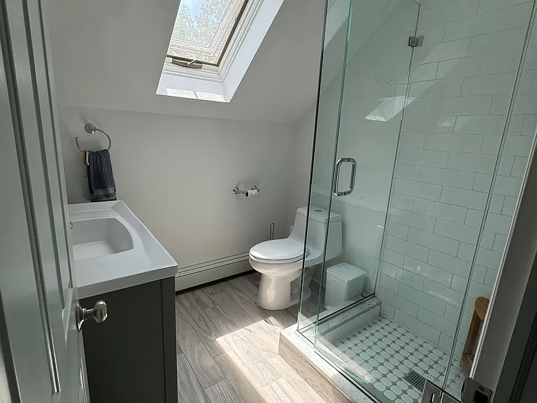 82 Linden Ave — Photo 13