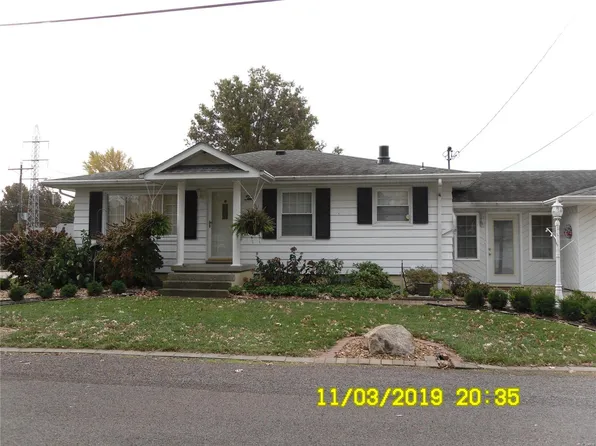 10 W 5th St, Hartford, IL 62048