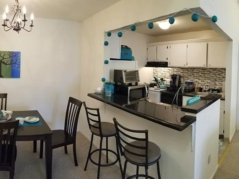 University Park Apartments near Cornell University — Photo 200