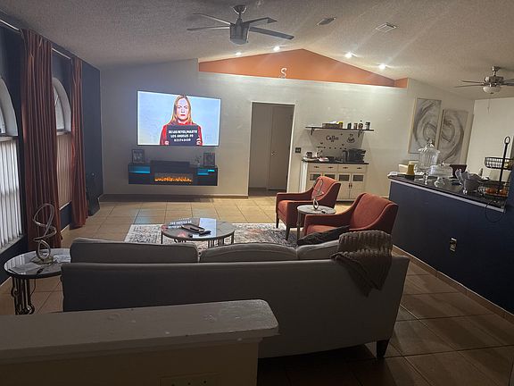 4th image of 1011 Winifred Way #1