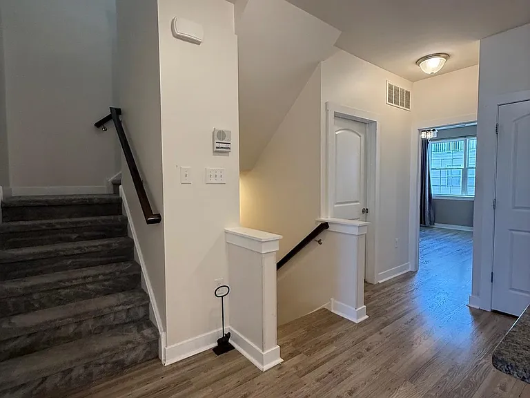 116 Konefal St #B — Photo 13