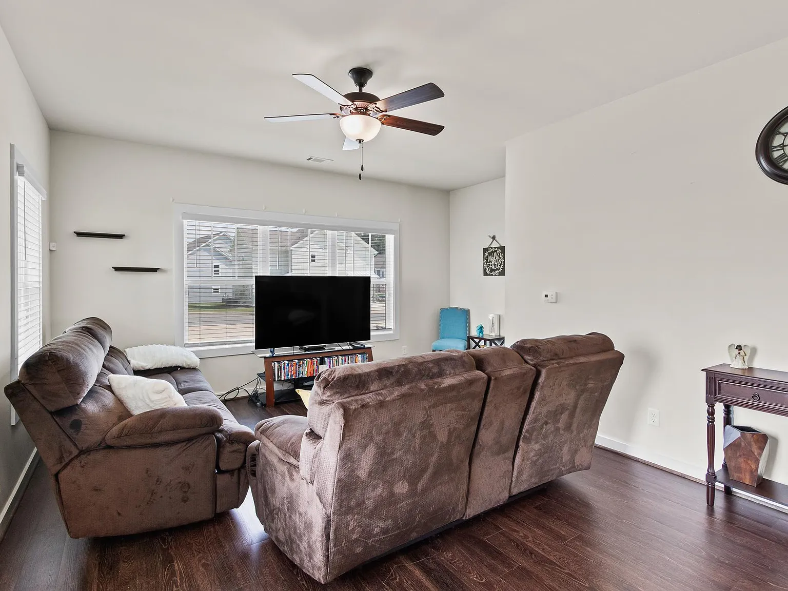 418 Jack Hampton Dr — Photo 4