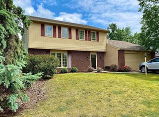 5725 Thoreau Ave, Fort Wayne, IN 46815