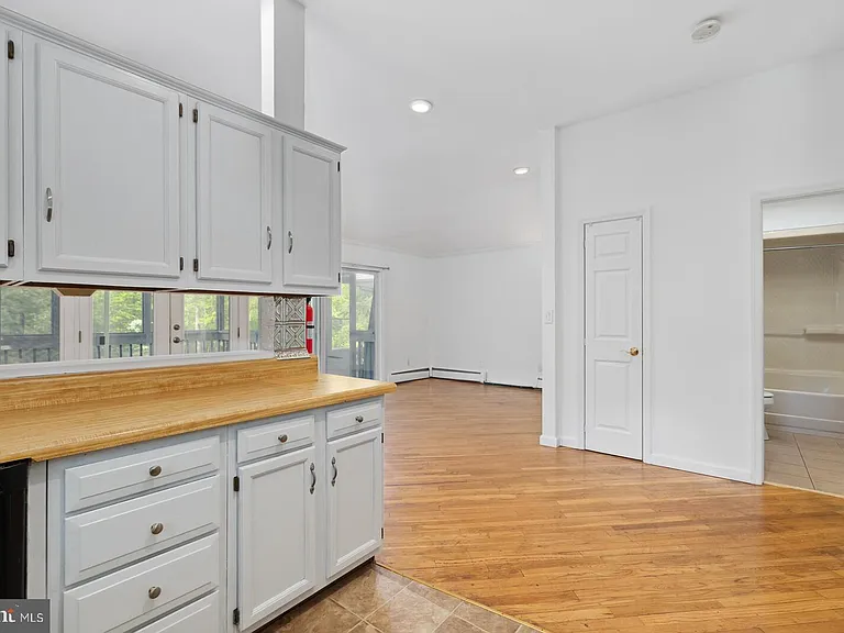 106 Mosher Rd — Photo 7