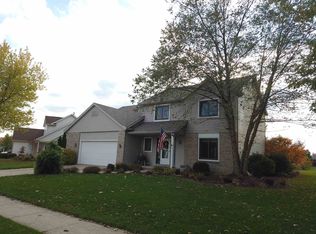 8929 Stoneridge Ct, Fort Wayne, IN 46825