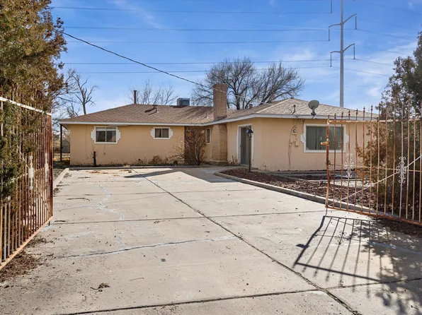 2608 Metzgar Rd SW, Albuquerque, NM 87105