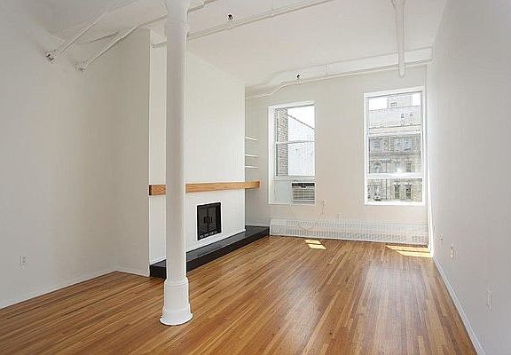 2nd image of 450 6th Ave Ph B
