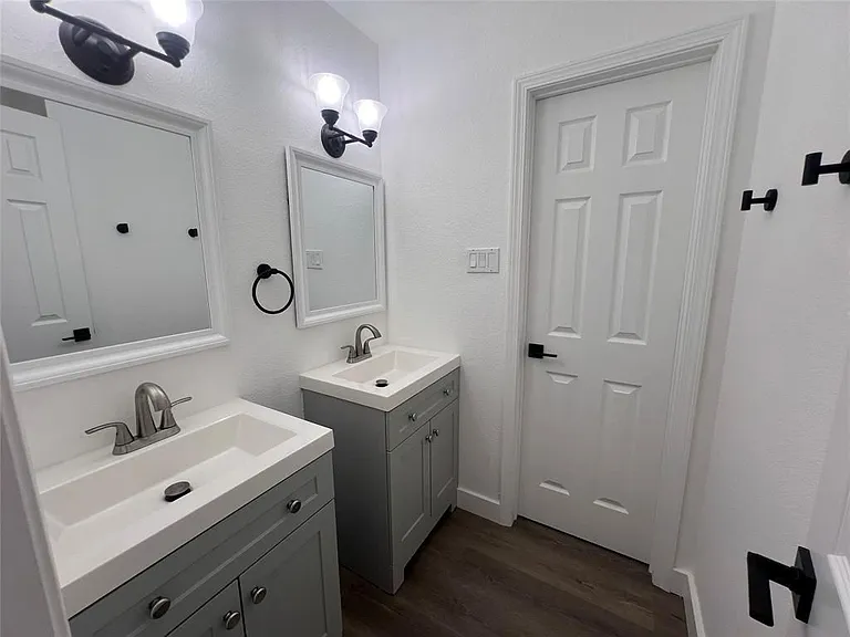 450 Shady Bluff Dr #3 — Photo 3