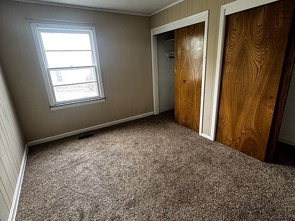 5th image of 205 W Hobson Ave
