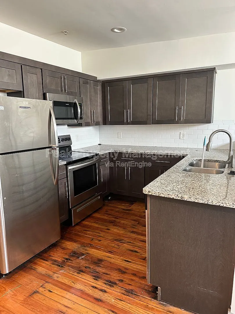 1 bed, 1.0 bath, 479 sqft, $1,100 — Photo 2