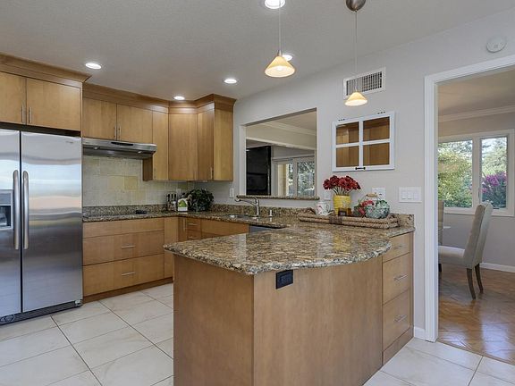 5th image of 11023 Canyon Vista Dr