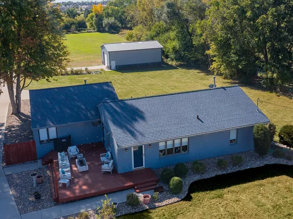 8580 Ashworth Rd, West Des Moines, IA 50266
