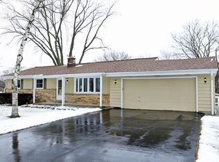 W139S6755 Sherwood Cir, Muskego, WI 53150
