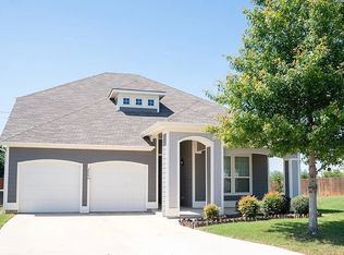 2004 Windsor Farms Dr, Denton, TX 76207