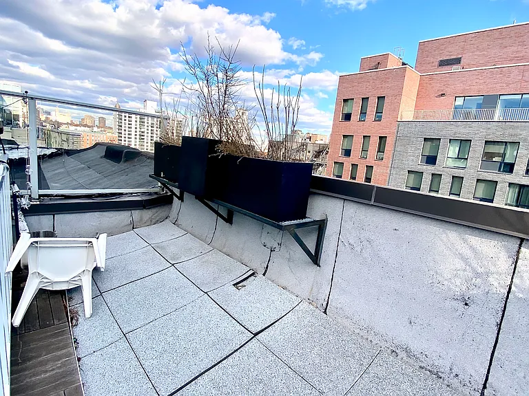 139 Essex St #10 — Photo 13