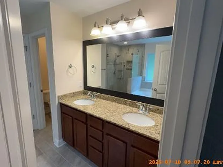 120 Tolbert St — Photo 17