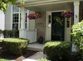 S989 E Burnham Ln, Geneva, IL 60134