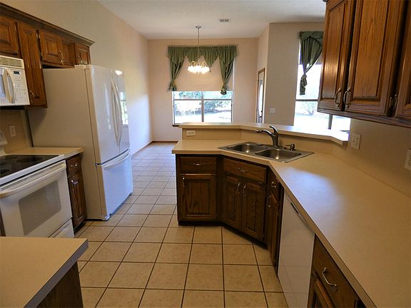 4th image of 733 NE 21st St
