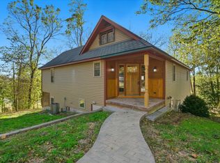 102 N Gaw St, Rocheport, MO 65279