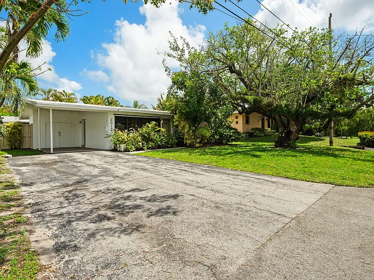 2512 Sugarloaf Ln — Photo 7