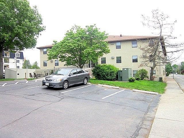 2nd image of 7 Old Colony Road # Fl 1ST