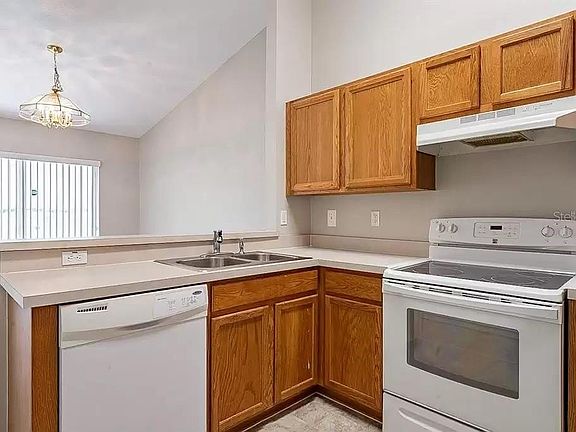 3rd image of 756 Grand Hwy