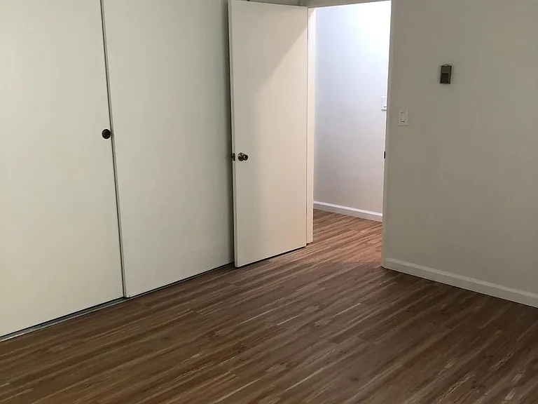10874 Rose Ave #5 — Photo 6