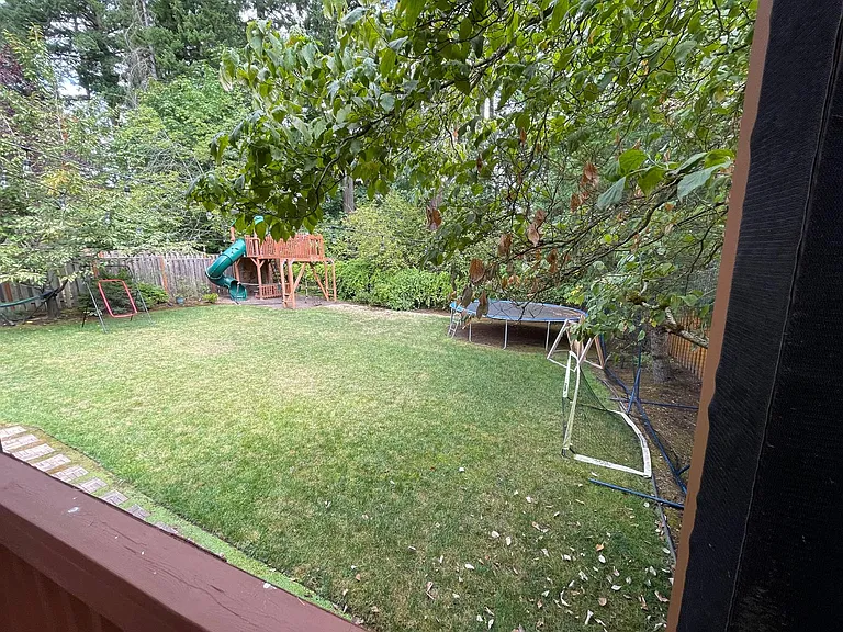 11920 SW Finch St — Photo 41