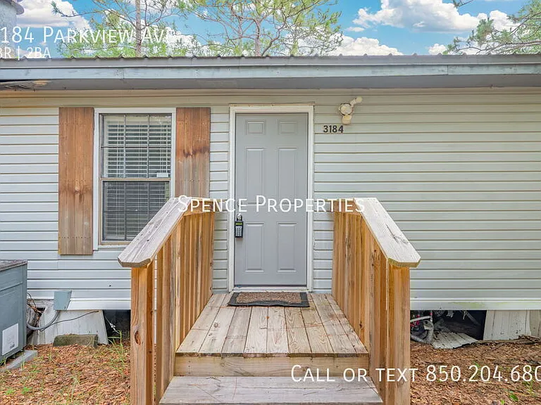 3184 Parkview Ave — Photo 36