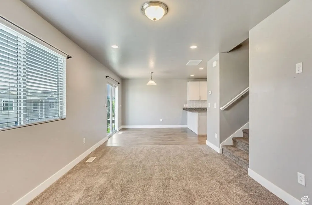 Building Photo - 5252 W Armada Way