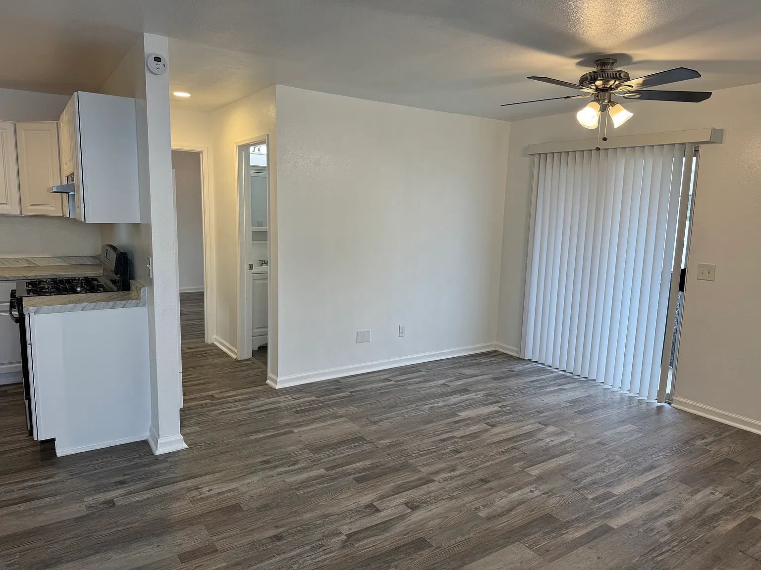 1221 Cushman Ave — Photo 2