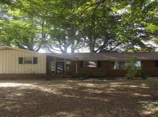 2414 Olivet Church Rd, Winston Salem, NC 27106