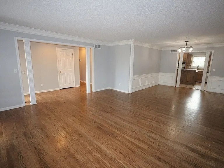 8231 Lake Terrace Dr — Photo 32