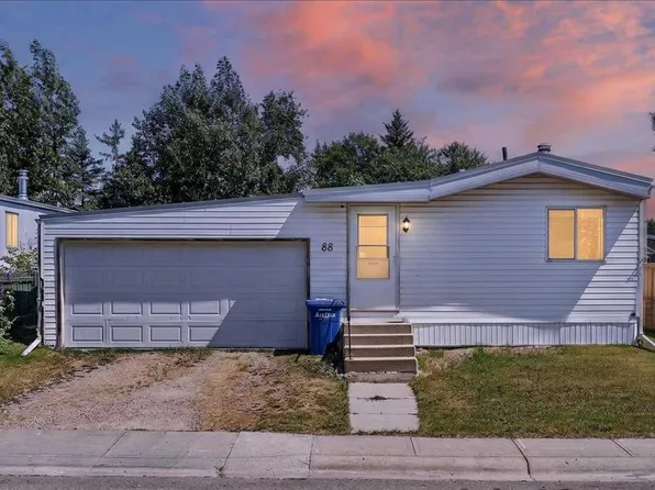 88 W Big Hill Way SE, Airdrie, AB T4A 1M6