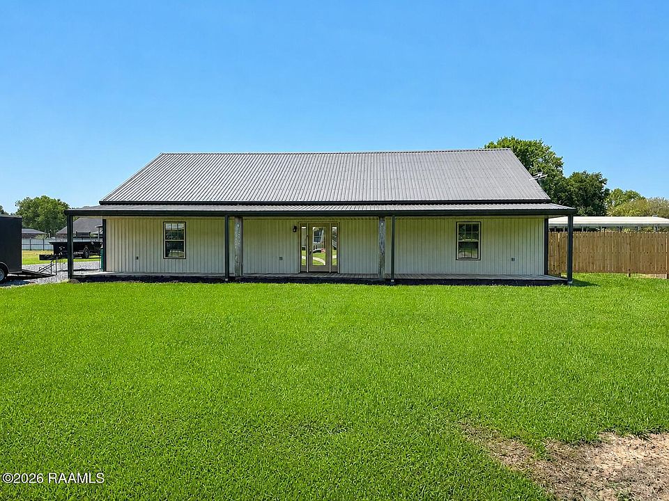 1st image of 422 Longwood Dr