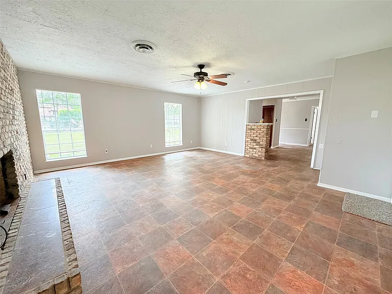 20729 Canterbury Rd — Photo 13