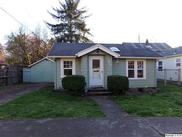 1530 Nebraska Ave NE photo 1