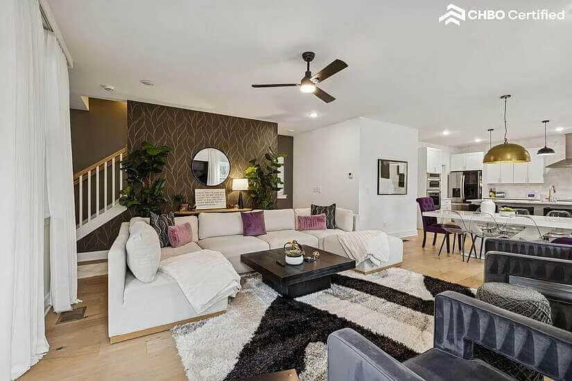 Modern StandAlone Nashville House — Photo 2