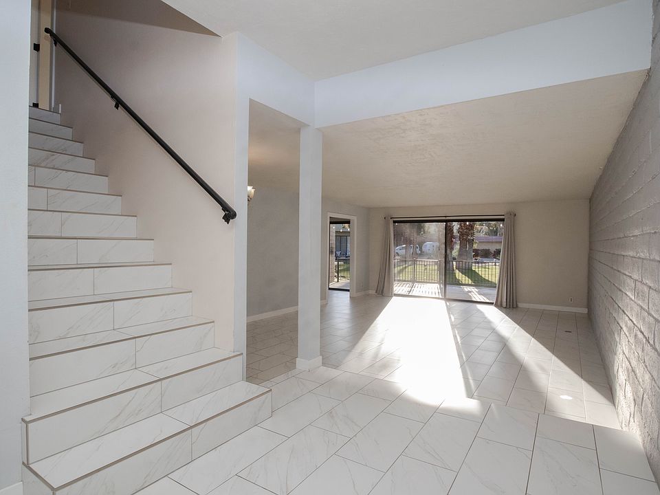 1st image of 68961 Paseo Real