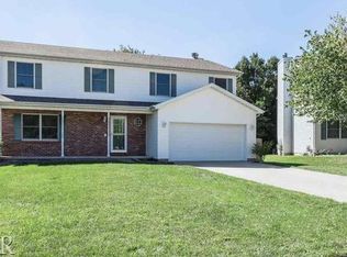 5 Valerie Ann Ct, Bloomington, IL 61704