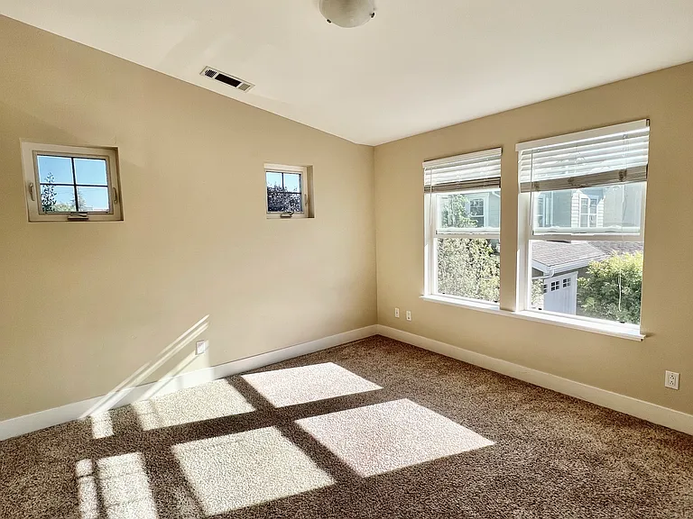 720 Harrison St — Photo 16