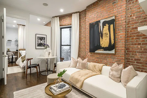 Rented by Compass | media 6