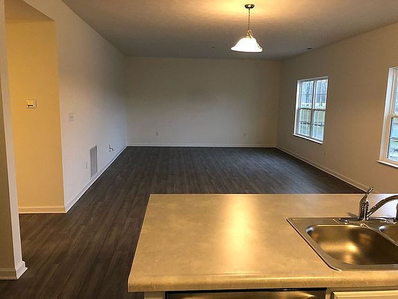 2nd image of 17674 Arryne Dr W