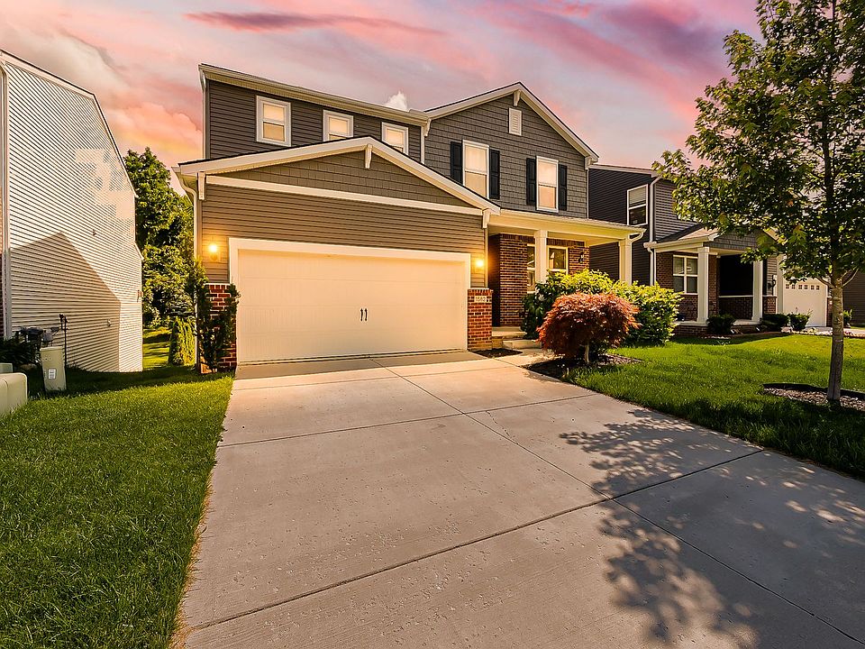 1st image of 1582 Beachwood Dr