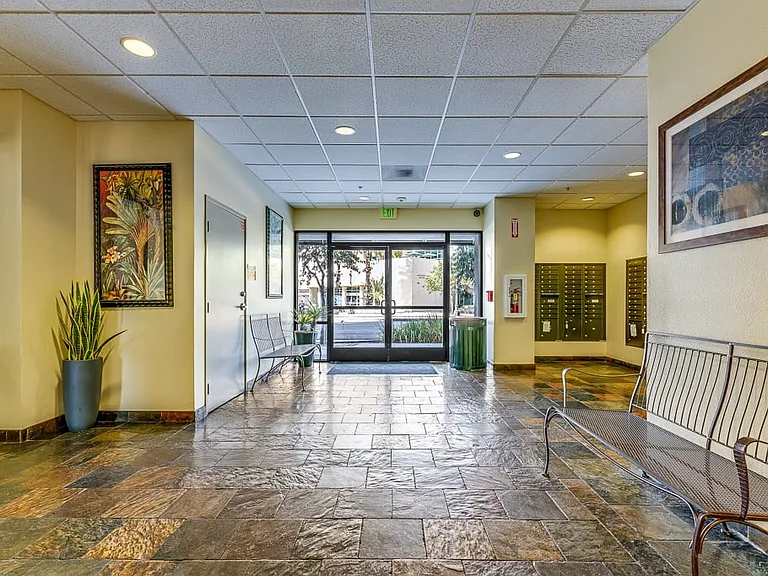Bayview Tower Condominiums — Photo 22
