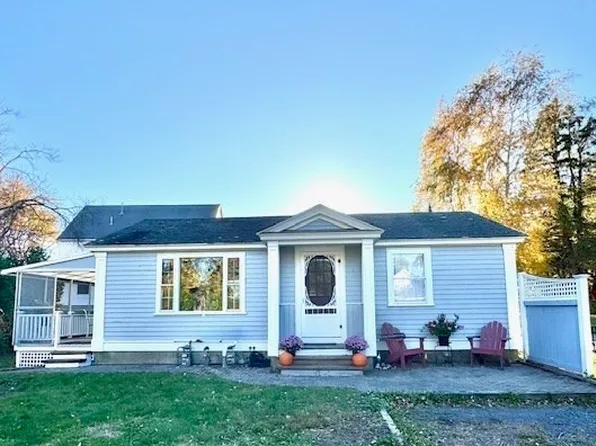 40 Hanley Ct, Marshfield, MA 02050