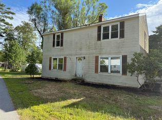 4 Blueberry Ave, Saco, ME 04072